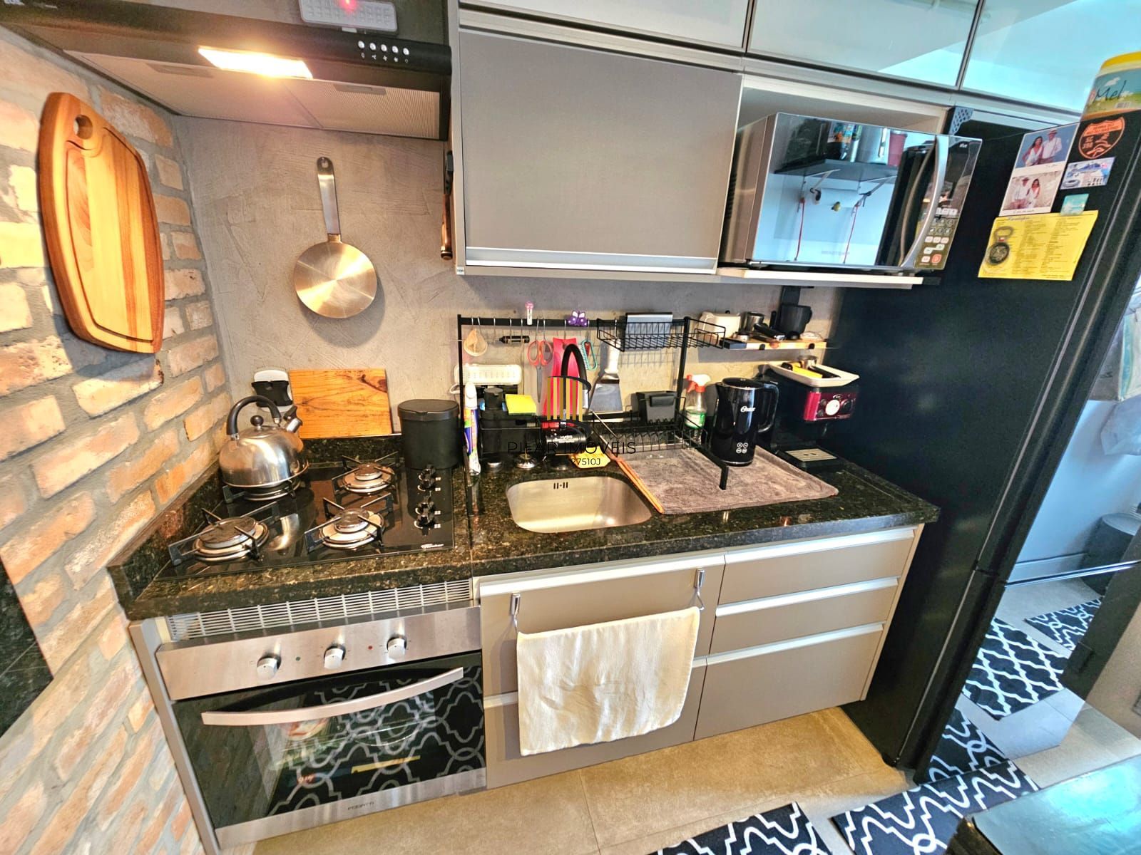 Apartamento para Venda - 51.25m², 2 dormitórios, sendo 1 suites, 1 vaga - Glória