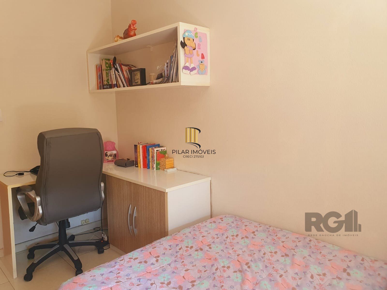Apartamento de 02 dormitórios, no bairro Partenon, para locação