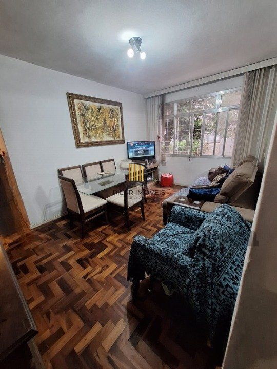 Apartamento 4 dormitórios no bairro Menino Deus