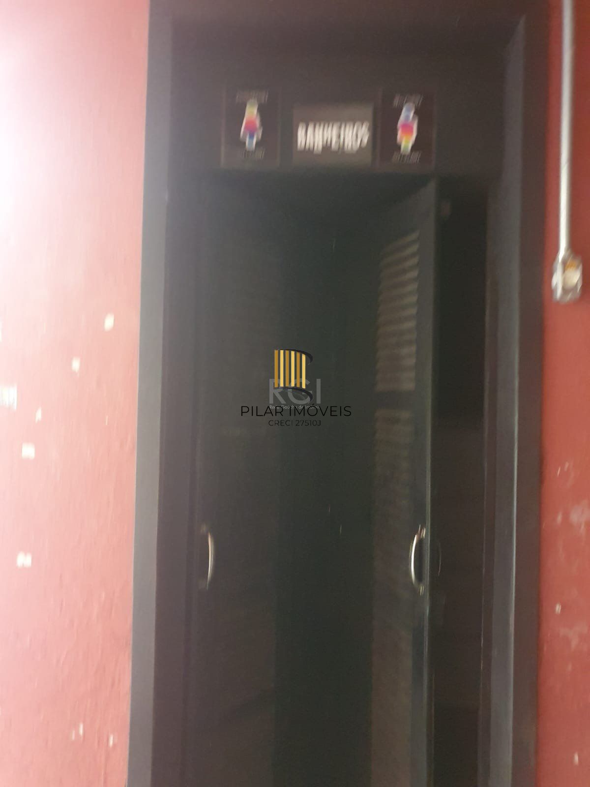 Casa para Venda - 242m², 3 dormitórios, 1 vaga - Cidade Baixa