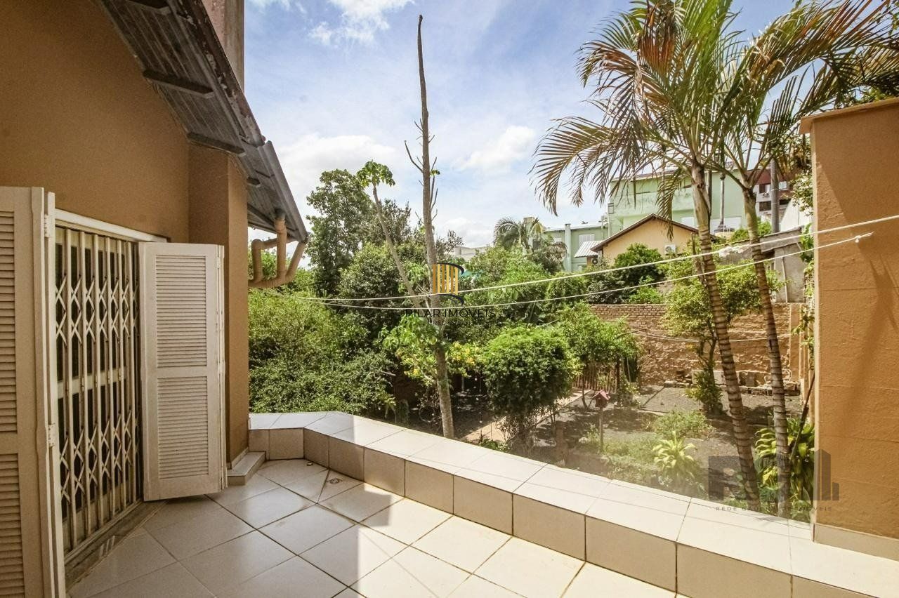 Casa 3 dormitórios no bairro Santo Antônio
