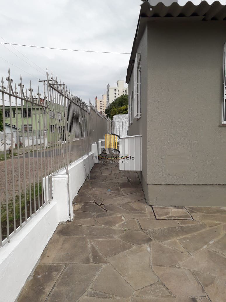 Casa para Venda - 91m², 3 dormitórios, 3 vagas - Jardim Ypu