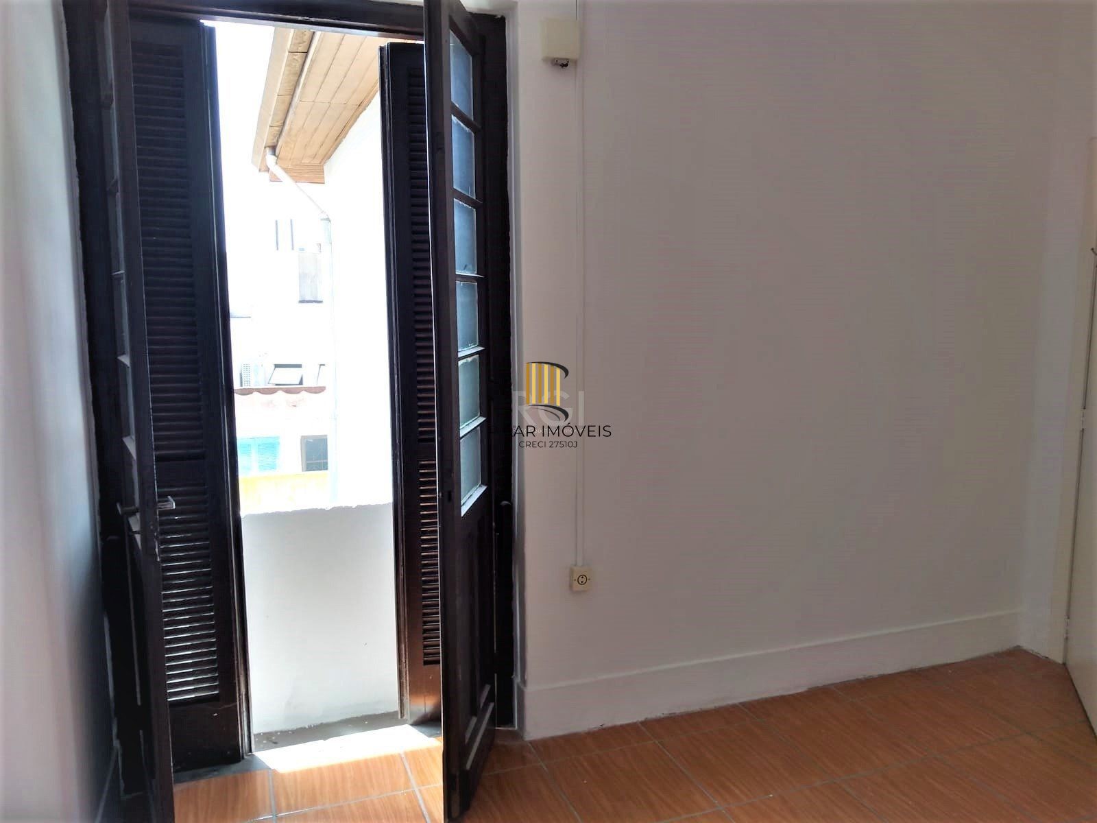 Casa para Venda - 124.36m², 3 dormitórios, sendo 2 suites, Santana