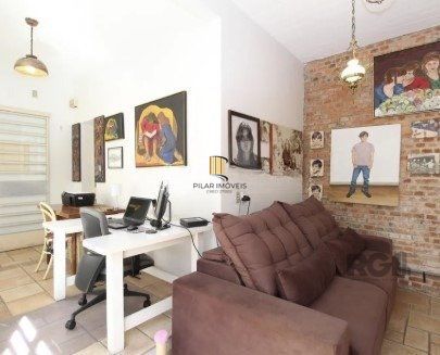 Casa para Venda - 336m², 4 dormitórios, sendo 1 suites, 2 vagas - Azenha