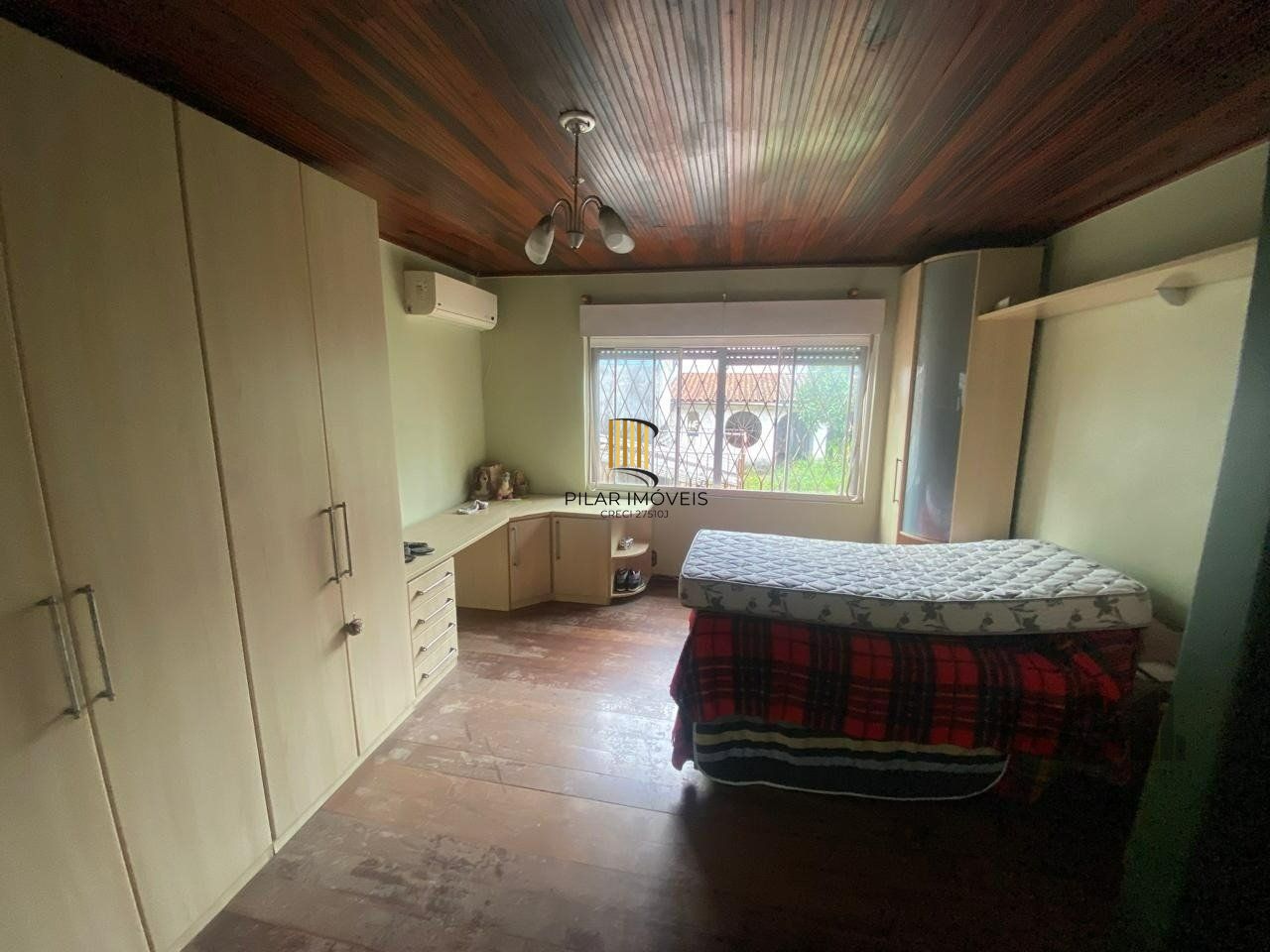 Casa 3 dormitórios no bairro Partenon
