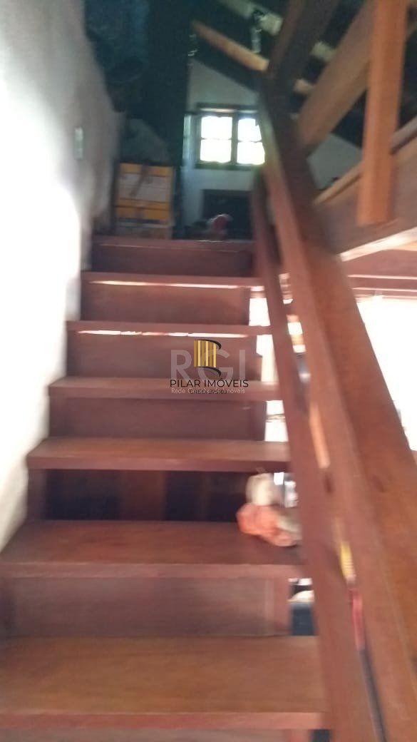 Casa para Venda - 300m², 3 dormitórios, sendo 3 suites, 6 vagas - São Lucas