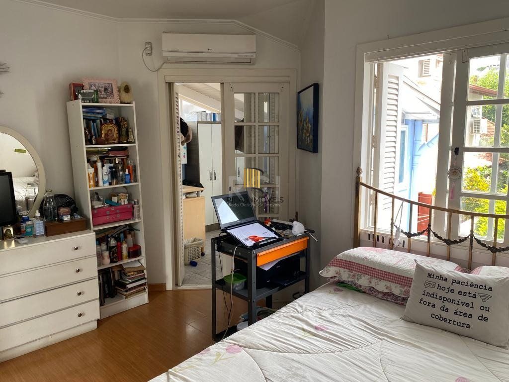 Casa para Venda - 316m², 3 dormitórios, sendo 1 suites, 4 vagas - Santana