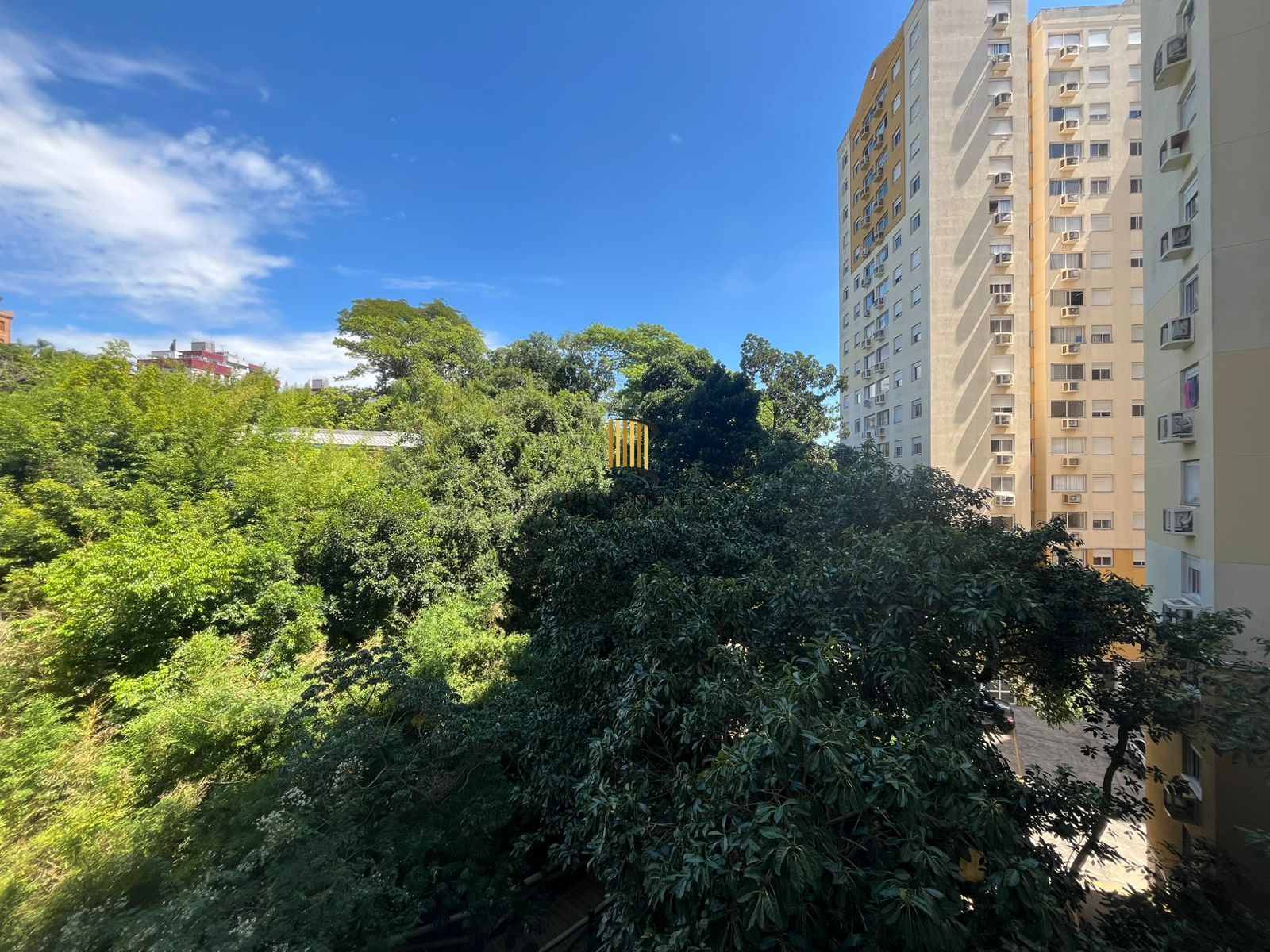 Apartamento 3 Dormitório(s) Bairro Partenon