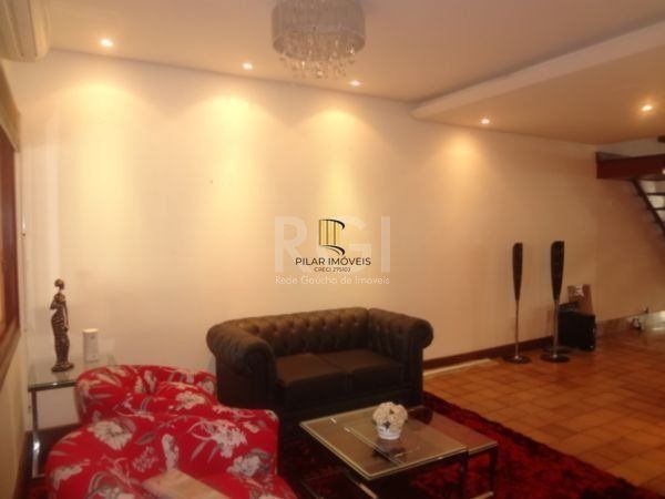 Casa para Venda - 395m², 3 dormitórios, sendo 3 suites, 2 vagas - Santana