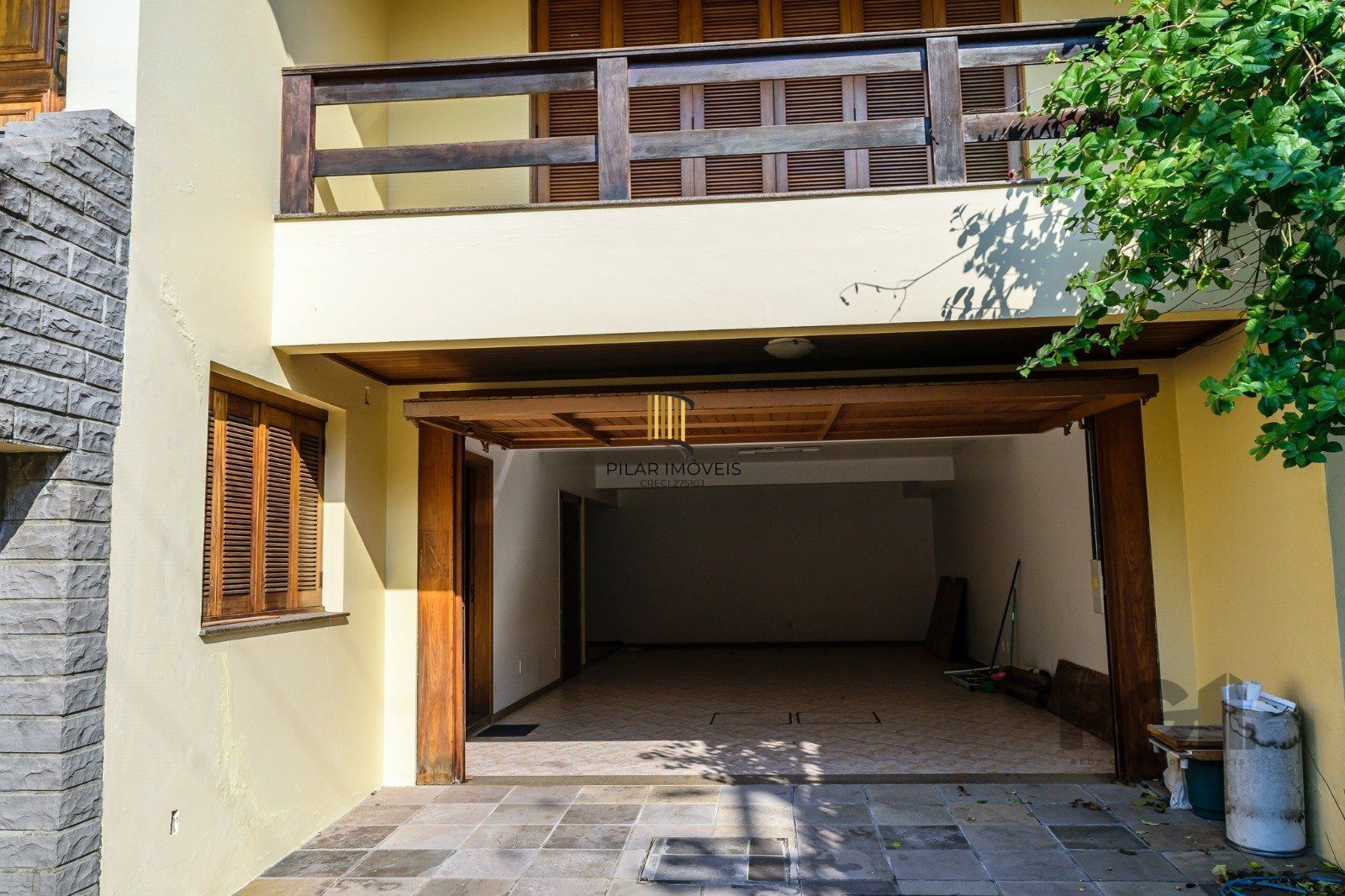 Casa 3 dormitórios no bairro Chácara das Pedras
