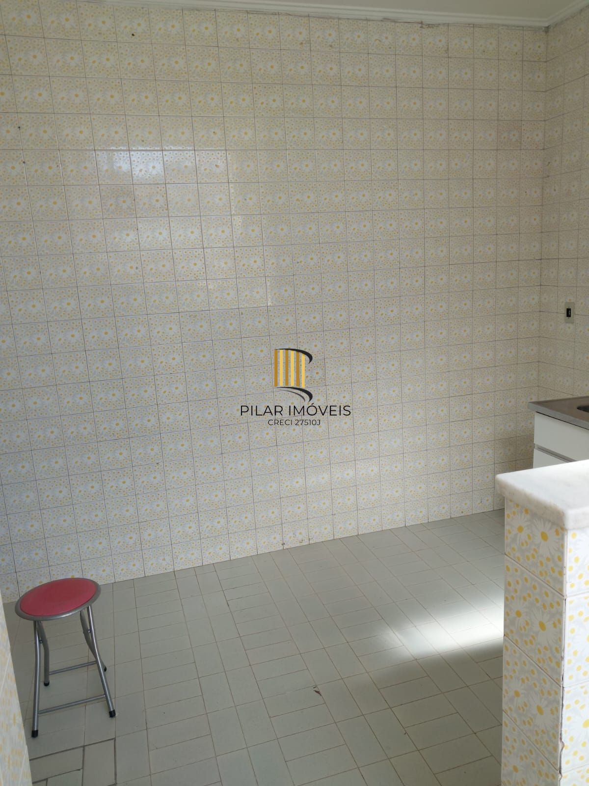 Apartamento de frente com 2 dormitórios para venda no bairro Jardim Botânico em Porto Alegre/RS.