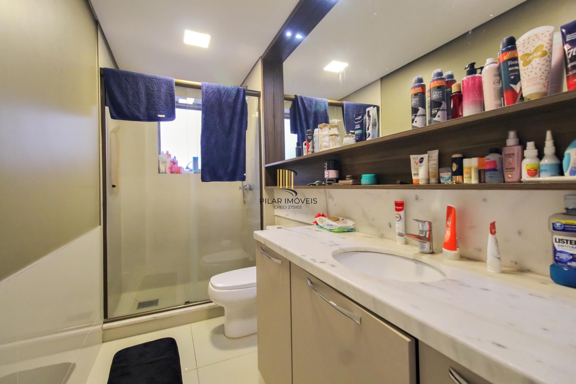 Apartamento 3 dormitórios no bairro Menino Deus