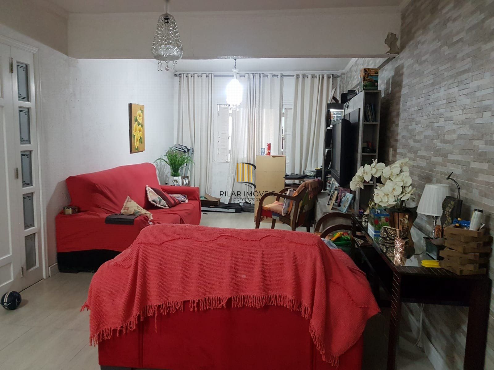 CASA 4 DORMITORIOS SANTANA