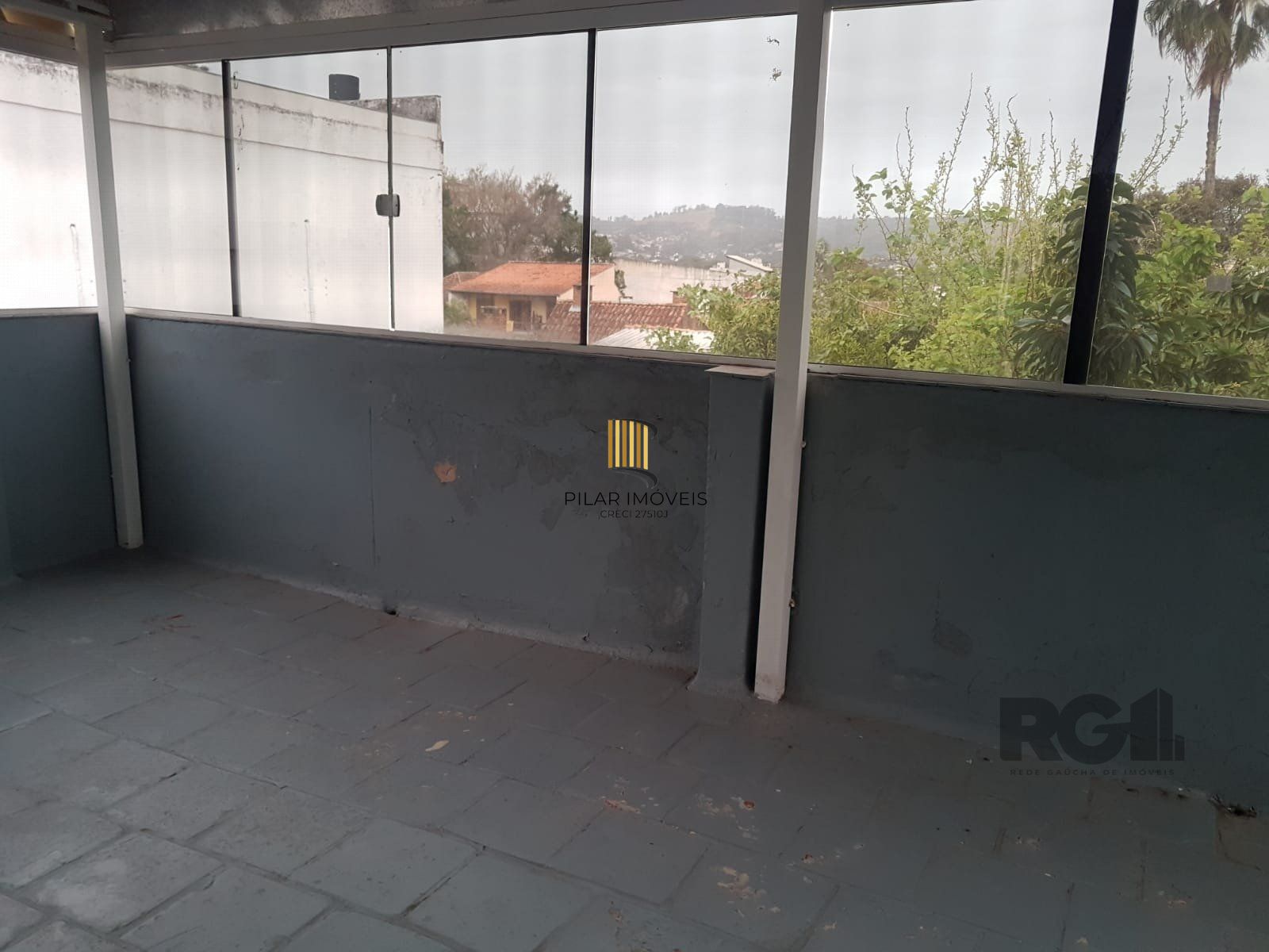 Casa Comercial no bairro Medianeira