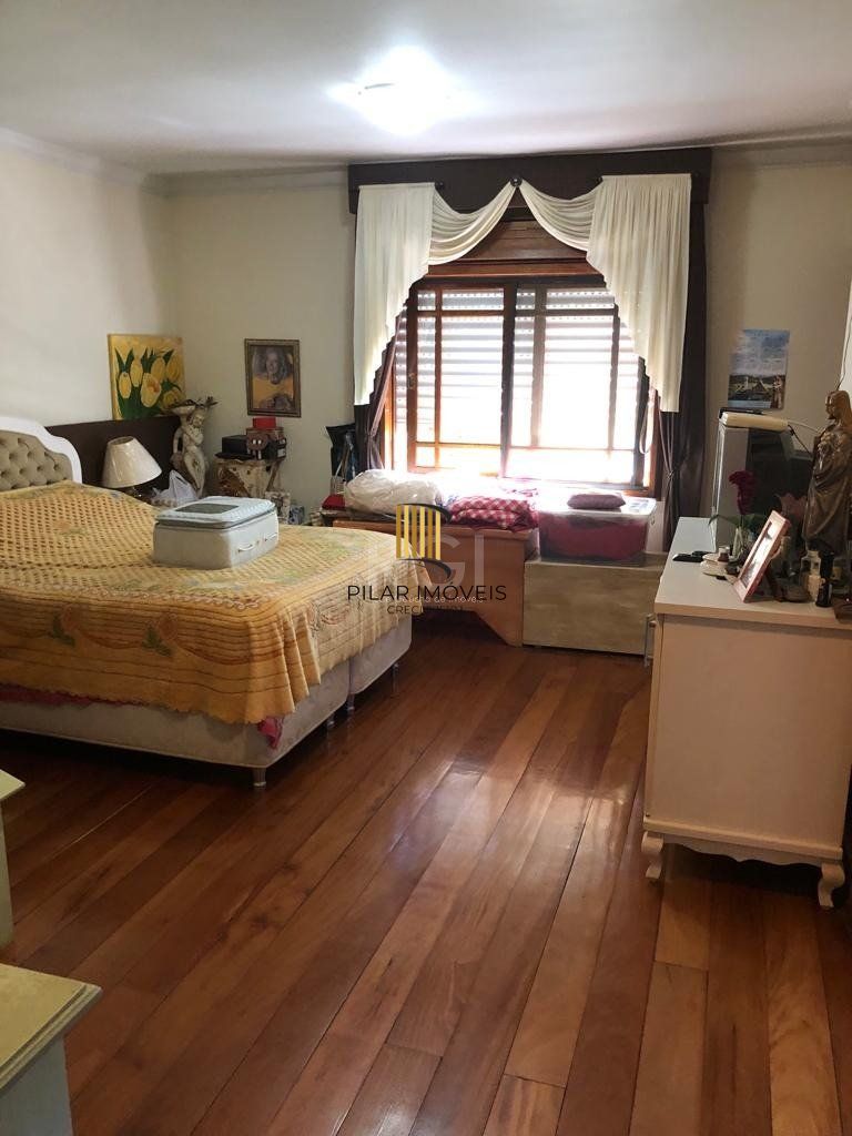 Casa para Venda - 225.91m², 4 dormitórios, sendo 2 suites, 1 vaga - Nonoai