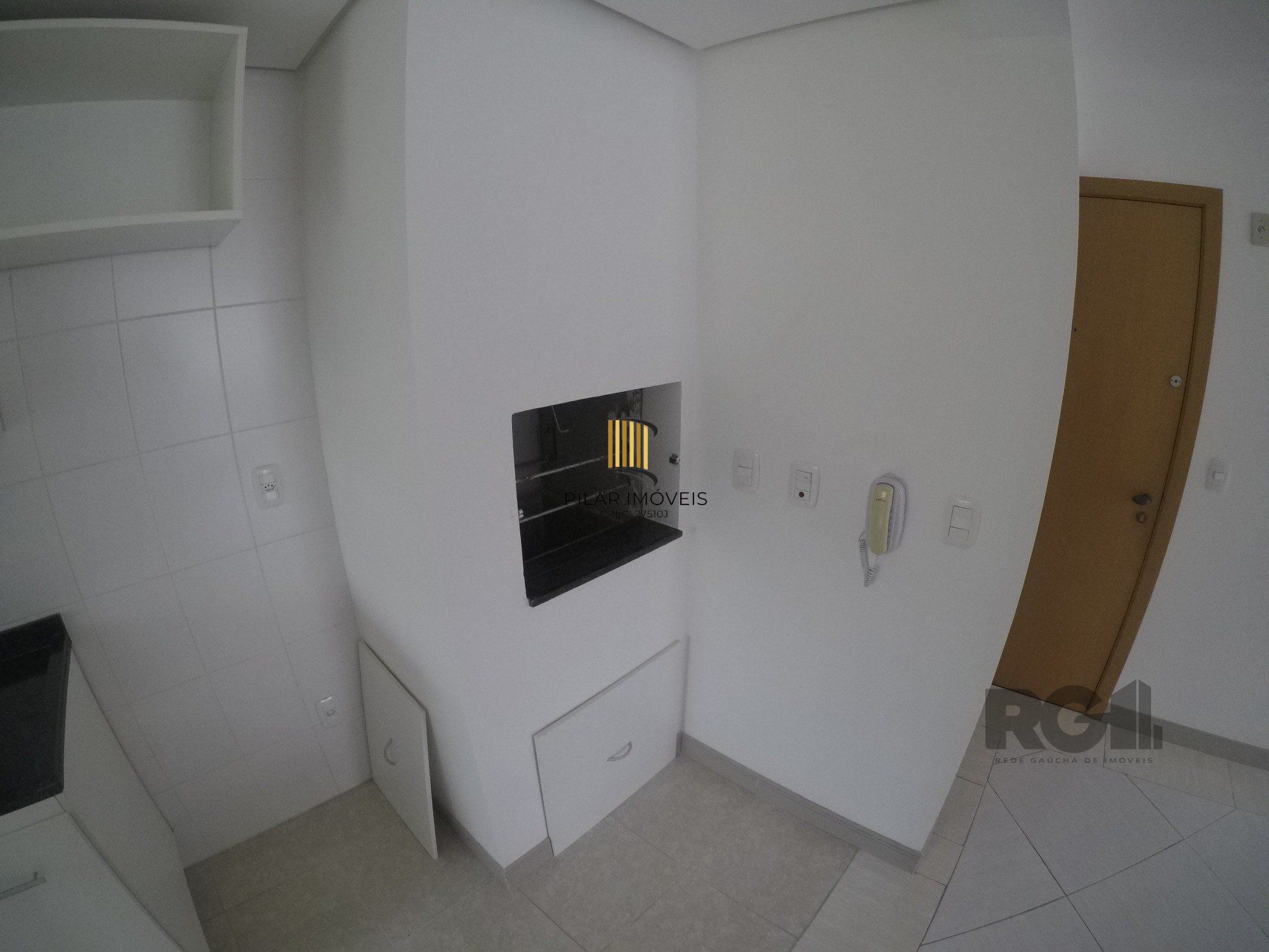 Apartamento para Venda - 75m², 2 dormitórios, 1 vaga - Rio Branco