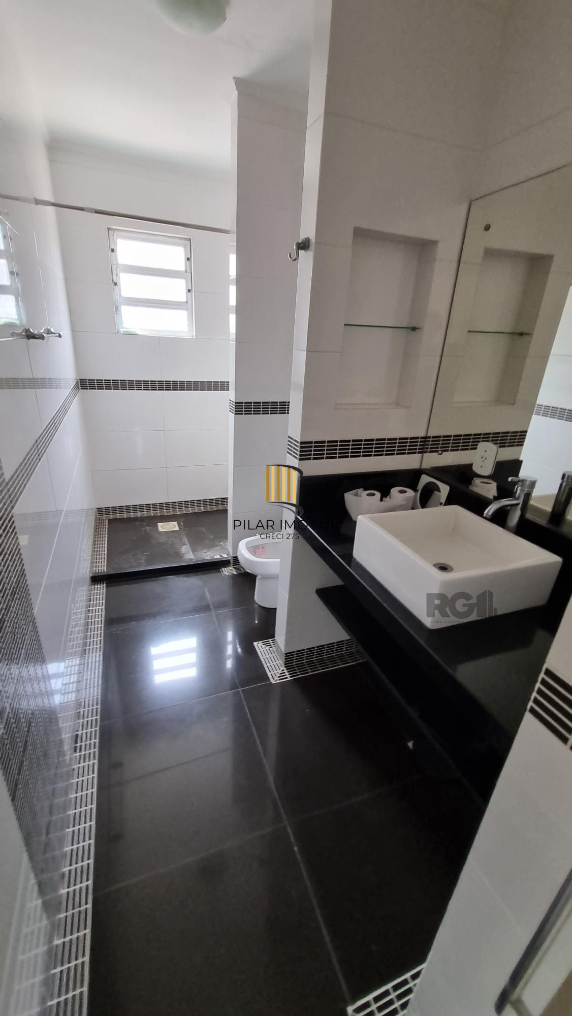 Casa de Condomínio 3 dormitórios no bairro Santo Antônio
