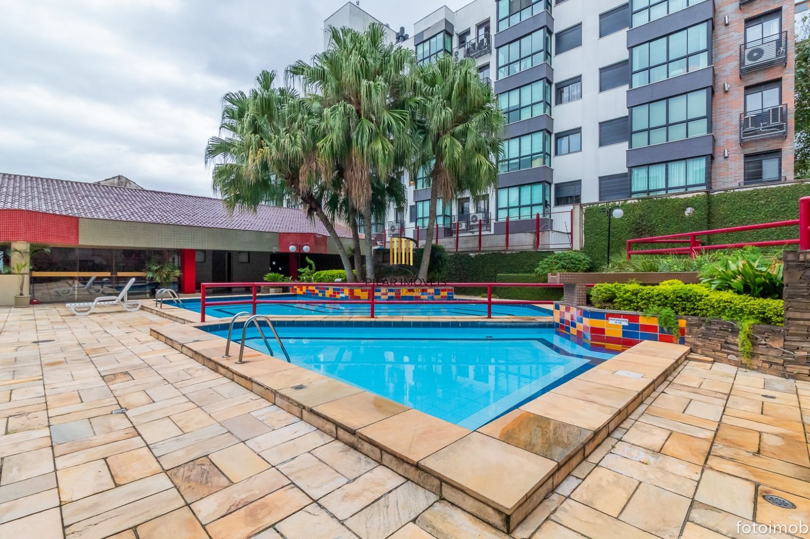 Apartamento 3 dormitórios no bairro Menino Deus