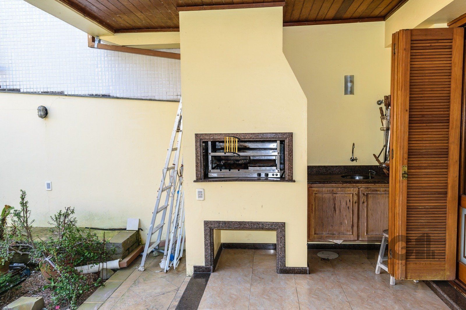 Casa 3 dormitórios no bairro Chácara das Pedras