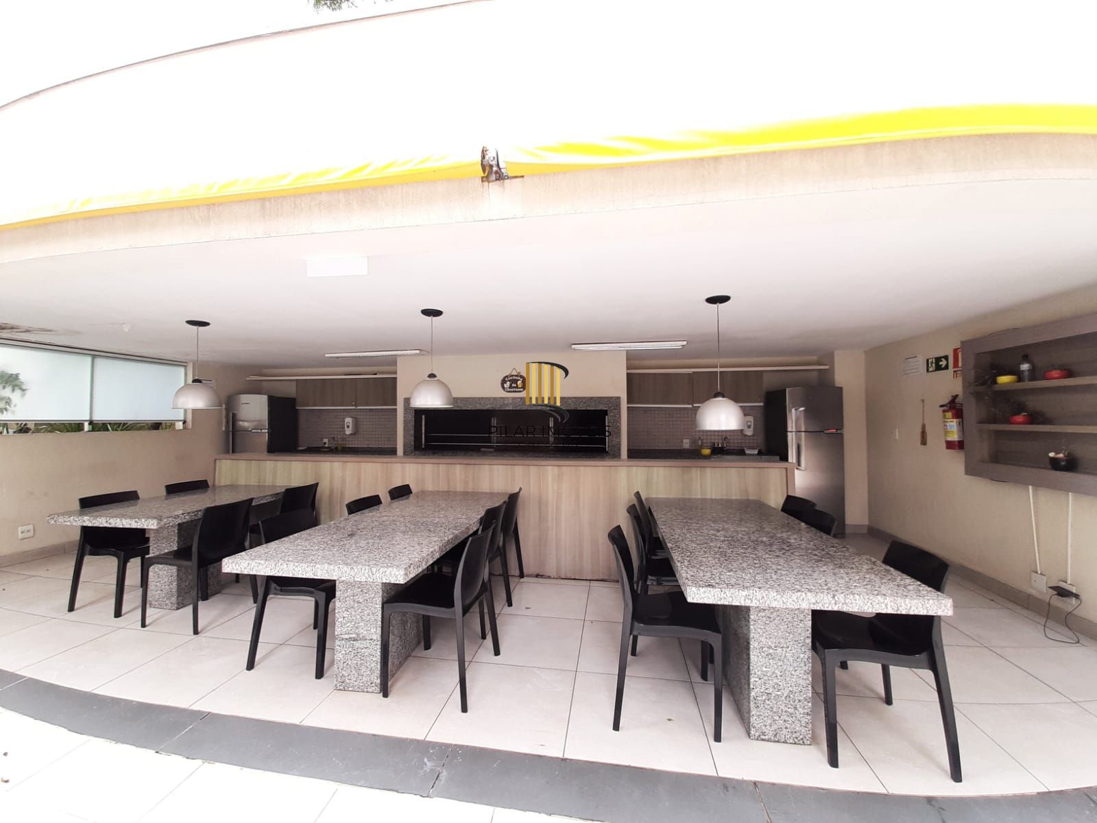 Apartamento 2 dormitórios no bairro Azenha