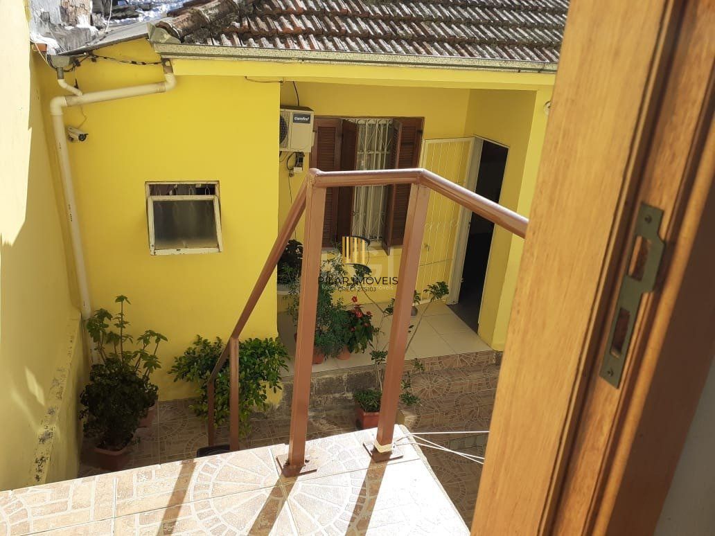 Casa para Venda - 360m², 3 dormitórios, sendo 1 suites, 4 vagas - Santana