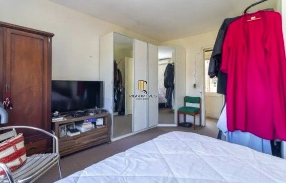 Casa para Venda - 115m², 3 dormitórios, 1 vaga - Petrópolis