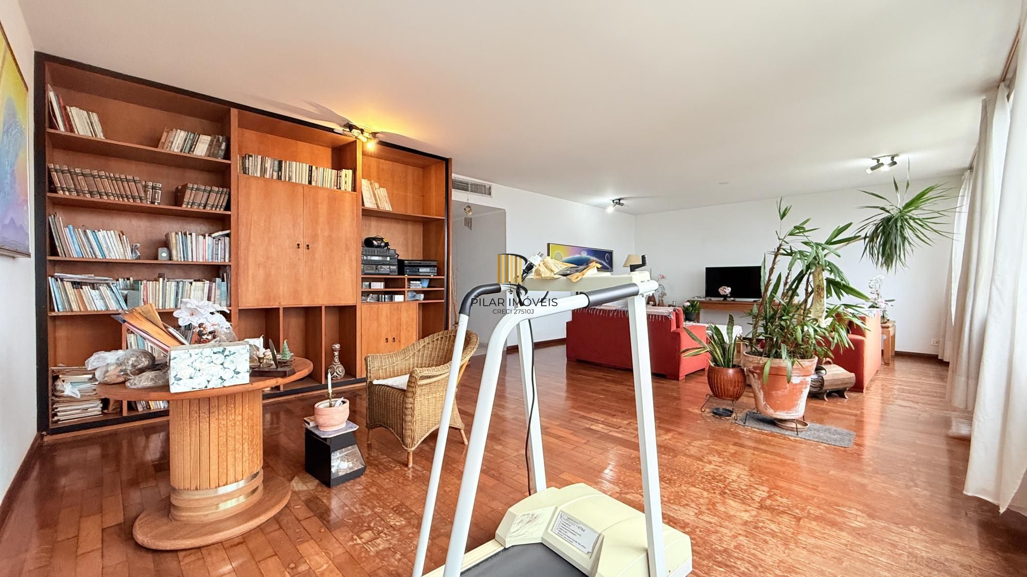 Apartamento 4 dormitórios no bairro Rio Branco