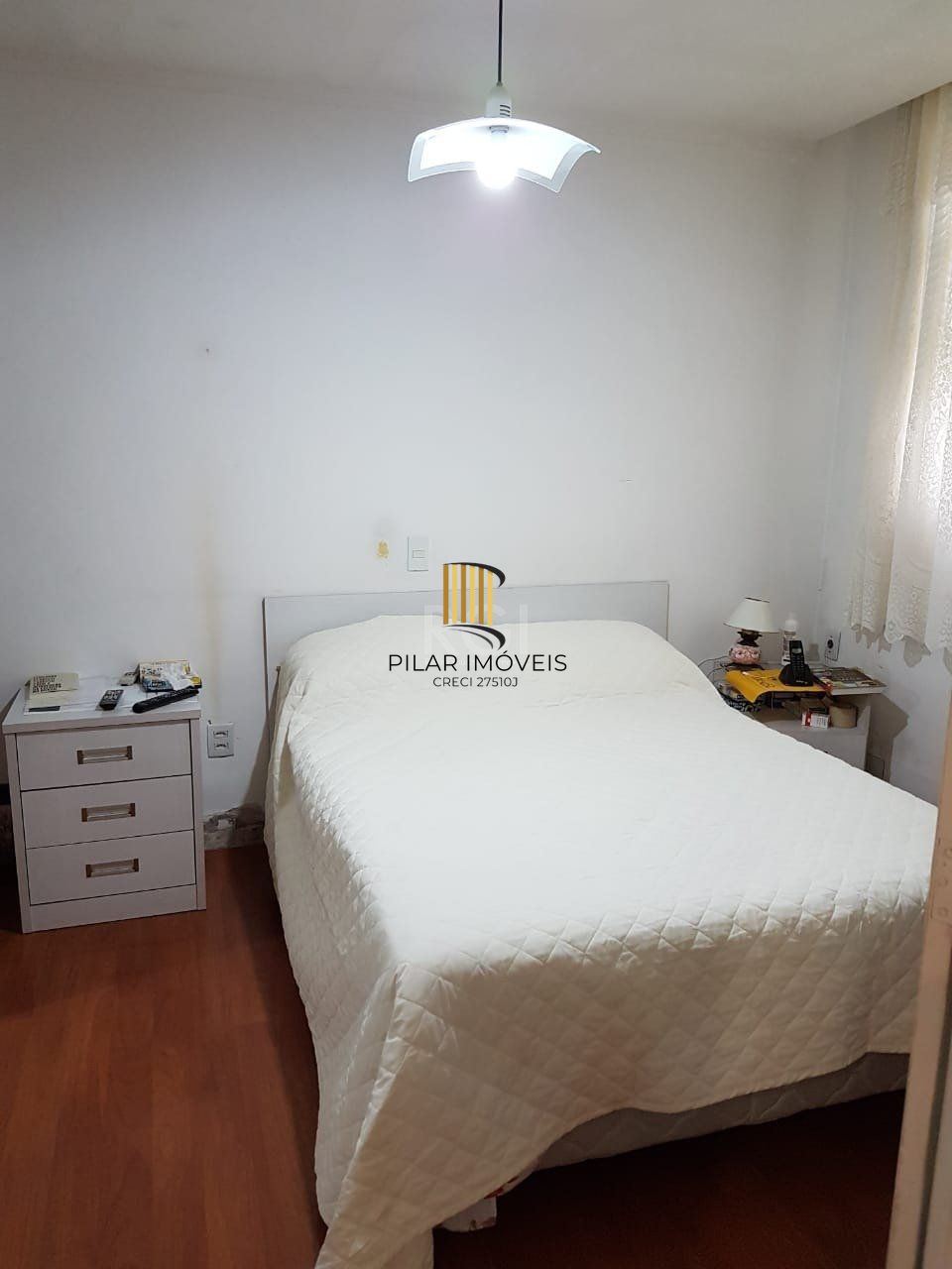 Casa para Venda - 250m², 5 dormitórios, 5 vagas - Jardim Botânico