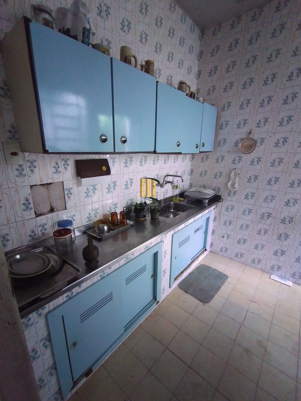 Casa para Venda - 85m², 3 dormitórios, 1 vaga - Petrópolis