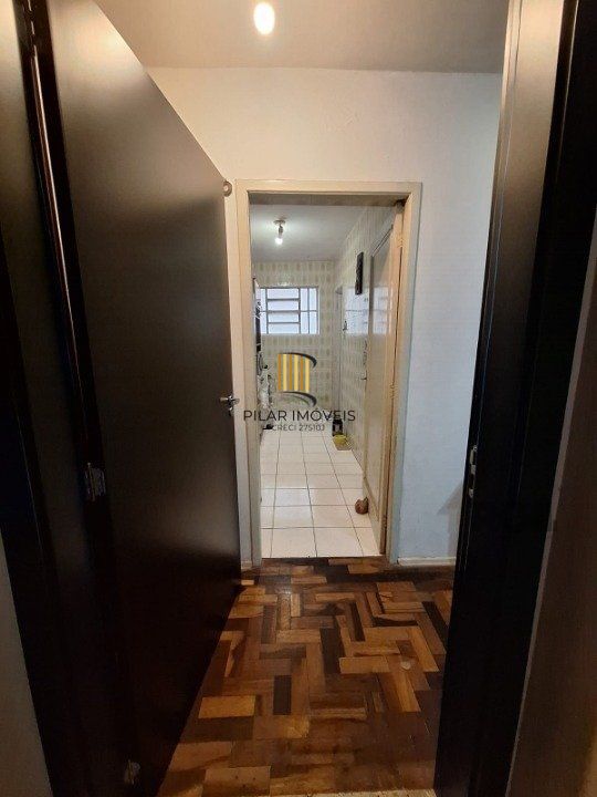 Apartamento 4 dormitórios no bairro Menino Deus