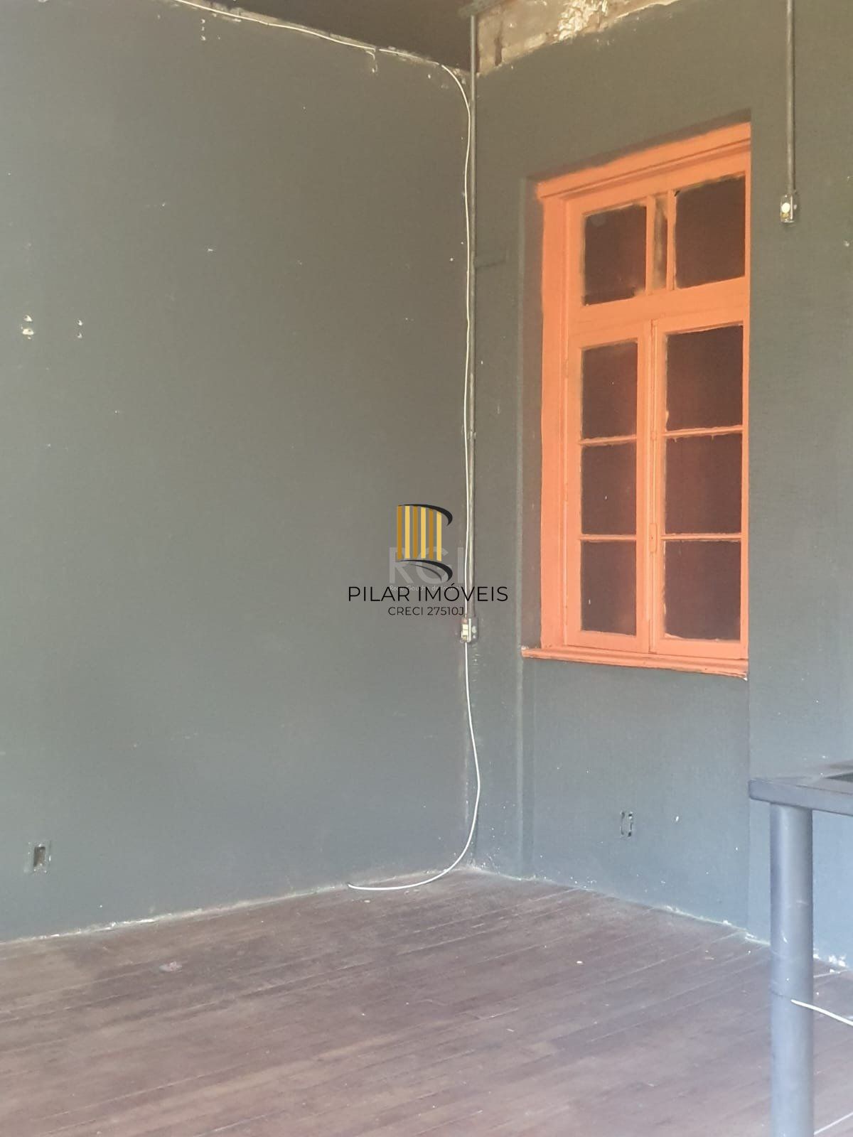 Casa para Venda - 242m², 3 dormitórios, 1 vaga - Cidade Baixa