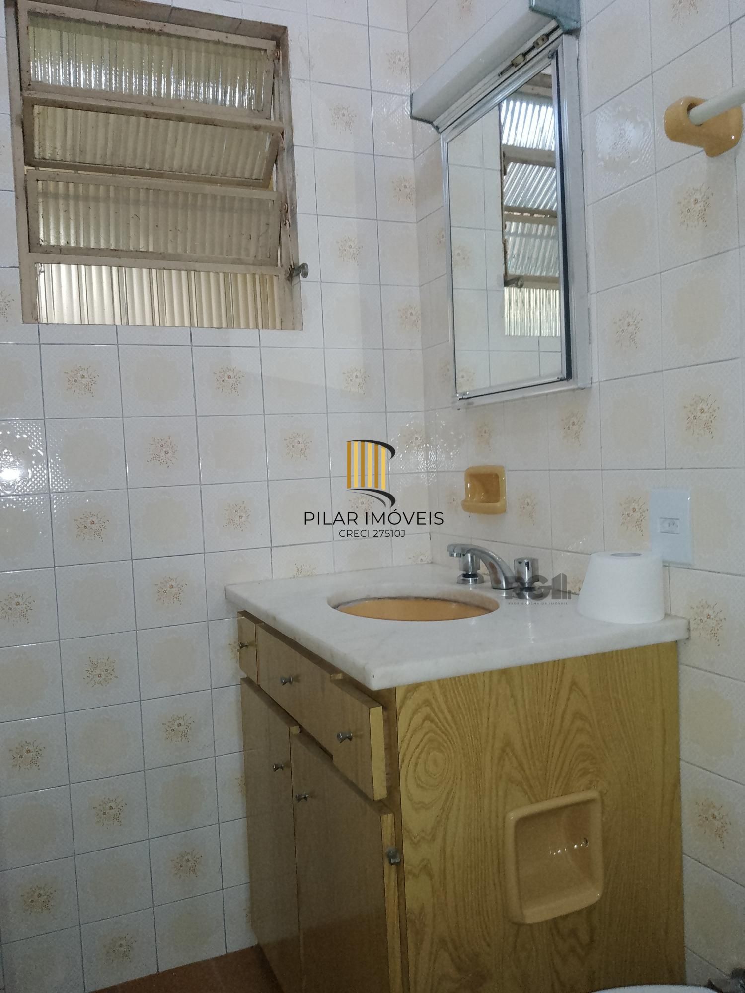 Casa 4 dormitórios, terreno com 1639m² à venda no Morro Santana