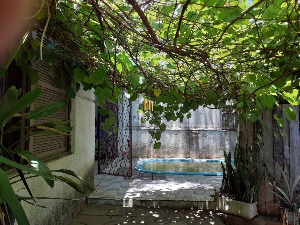 Casa para Venda - 120m², 3 dormitórios, 1 vaga - Santa Tereza
