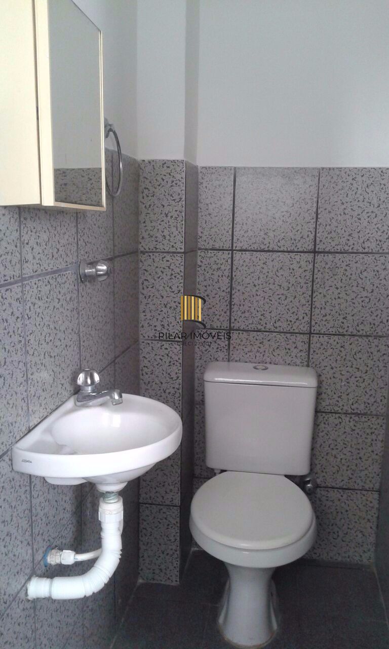 Apartamento para Venda - 72m², 2 dormitórios, 1 vaga - Petrópolis