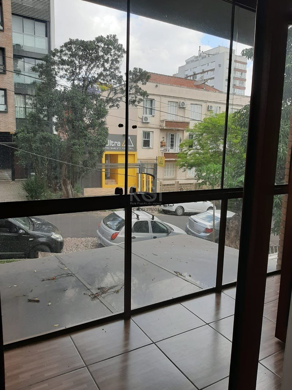 Casa para Venda - 262.02m², 3 dormitórios, sendo 1 suites, 6 vagas - Auxiliadora