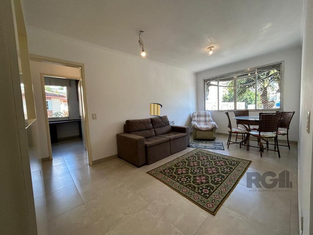 Apartamento de 72m² com 2 dormitórios, no bairro no bairro Mont Serrat.