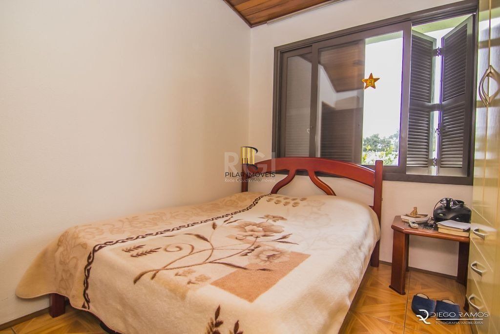 Casa de Condomínio 2 dormitórios no bairro Morro Santana