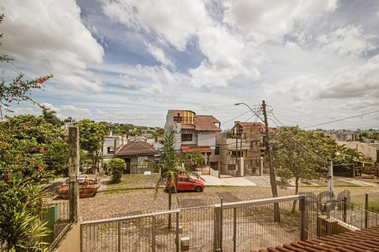 Casa 3 dormitórios no bairro Santo Antônio