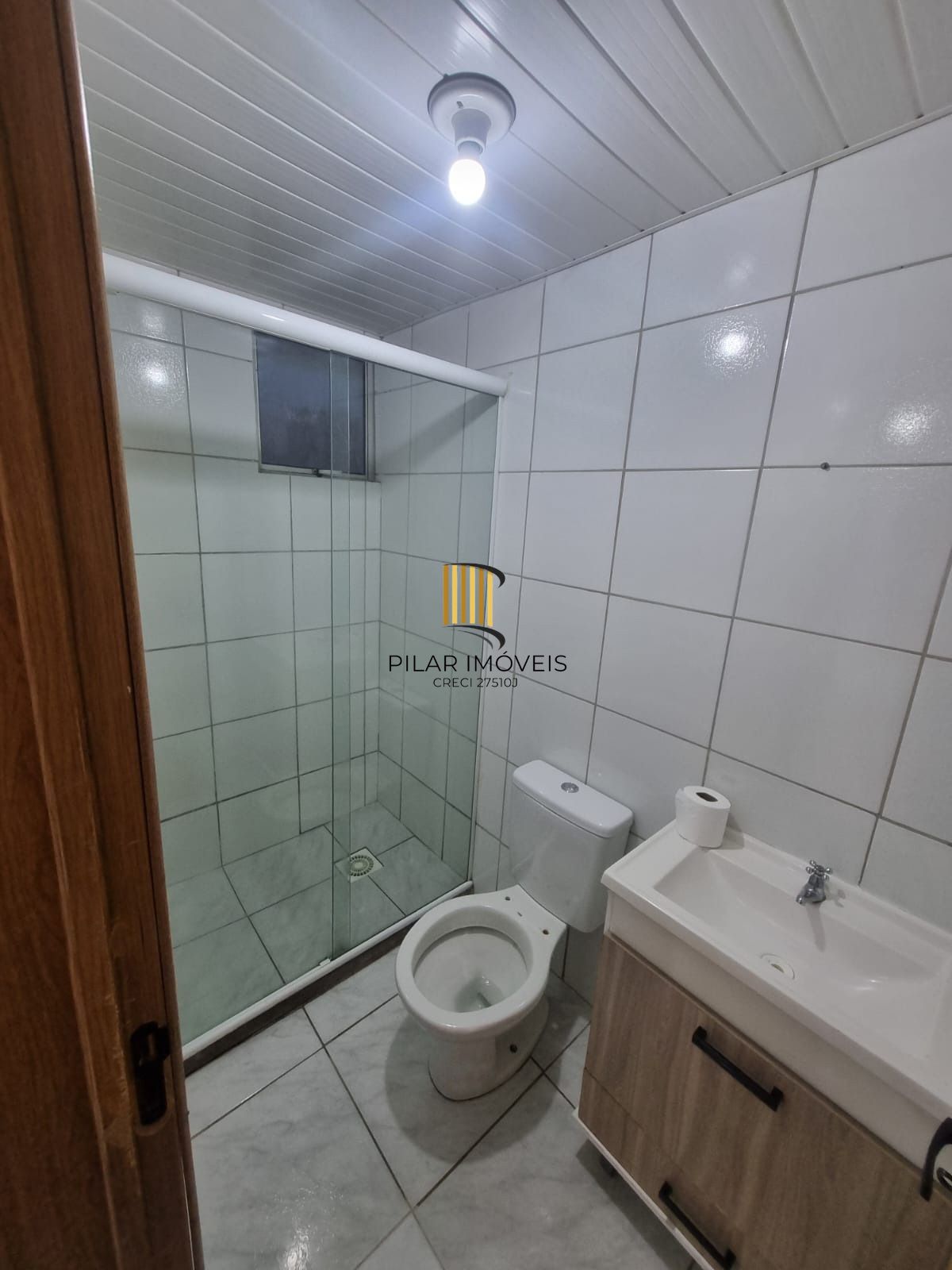Excelente apartamento de 2 dormitórios, desocupado para venda  no bairro Partenon em Porto Alegre/RS.
