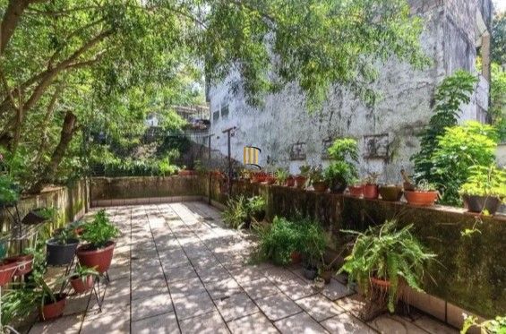 Casa para Venda - 115m², 3 dormitórios, 1 vaga - Petrópolis