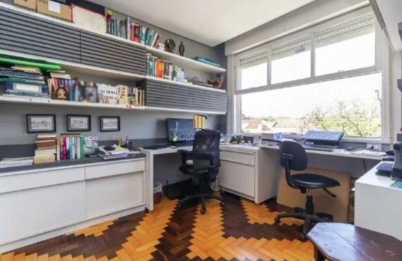 Casa para Venda - 115m², 3 dormitórios, 1 vaga - Petrópolis