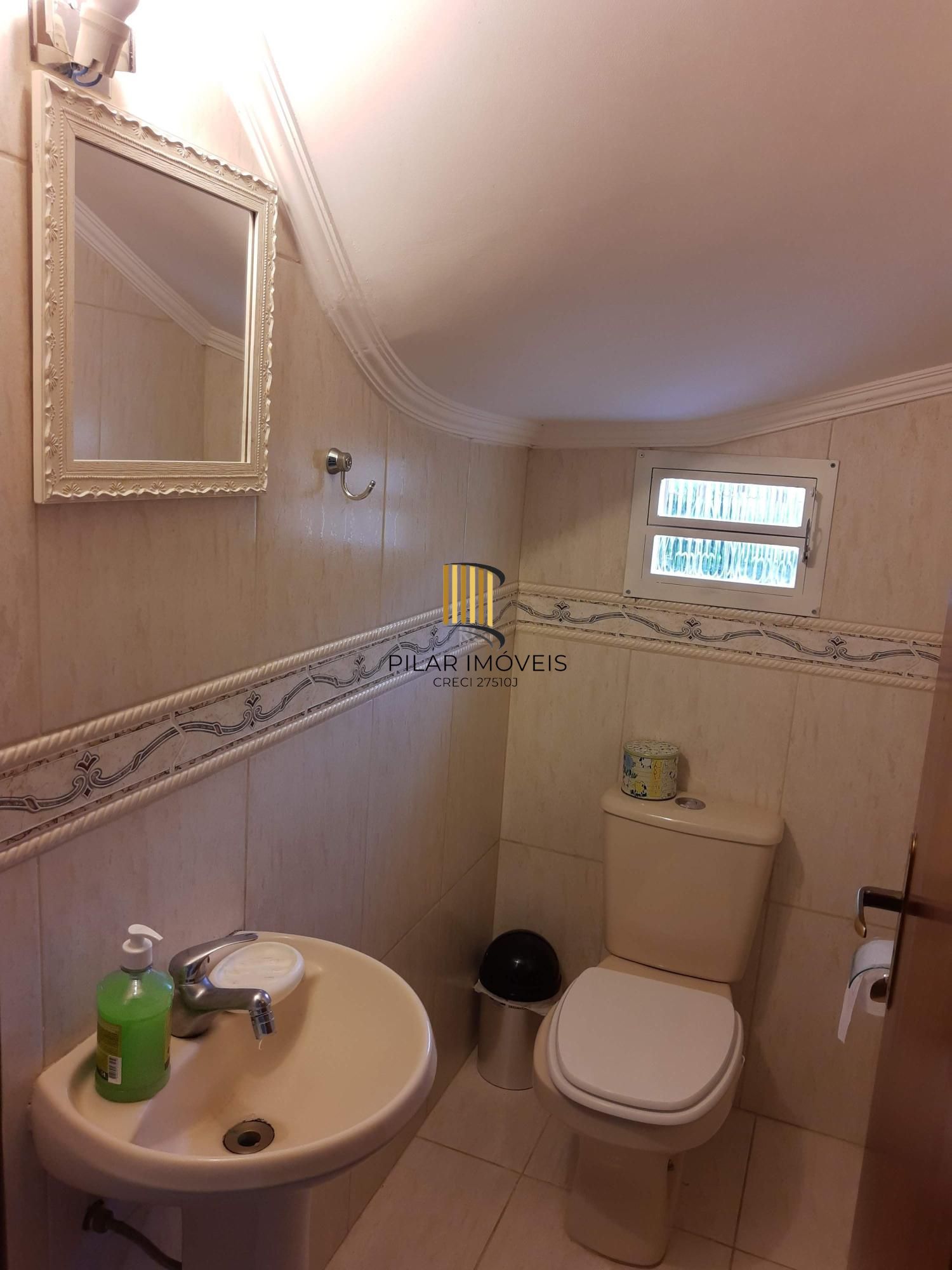 Casa 3 dormitórios no bairro Espírito Santo