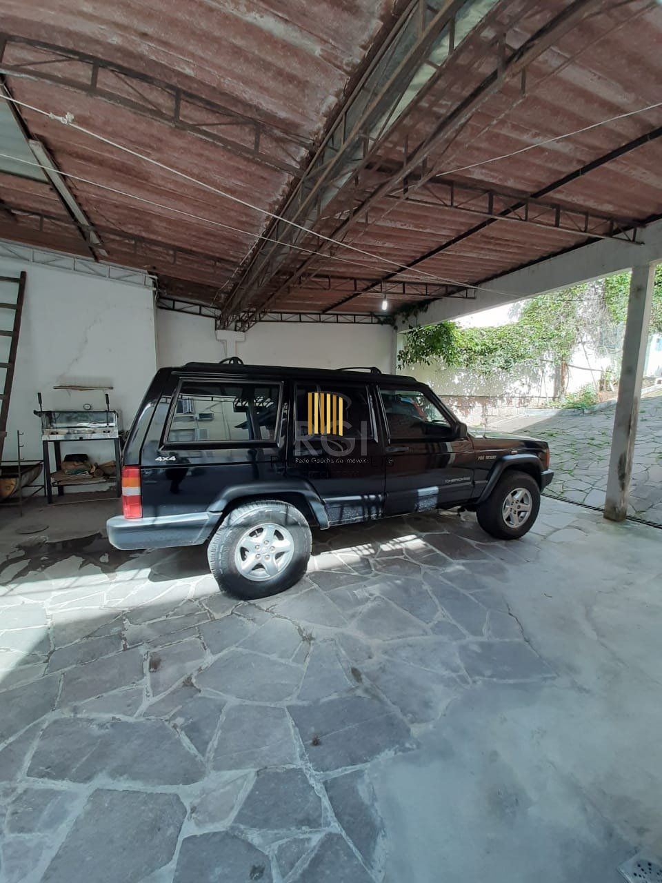 Casa para Venda - 262.02m², 3 dormitórios, sendo 1 suites, 6 vagas - Auxiliadora