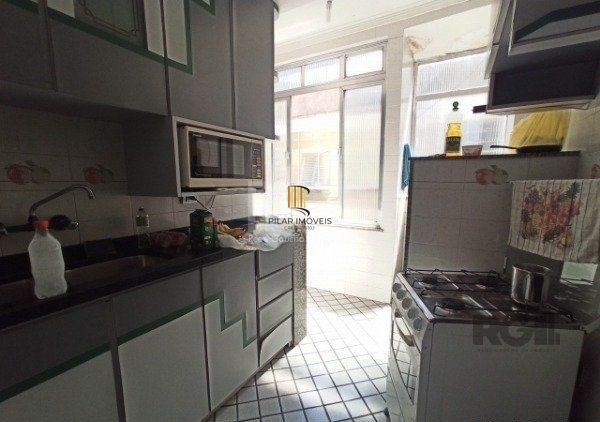 apartamento com três quartos no bairro Farroupilha