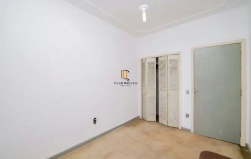 apartamento com três quartos no bairro Farroupilha
