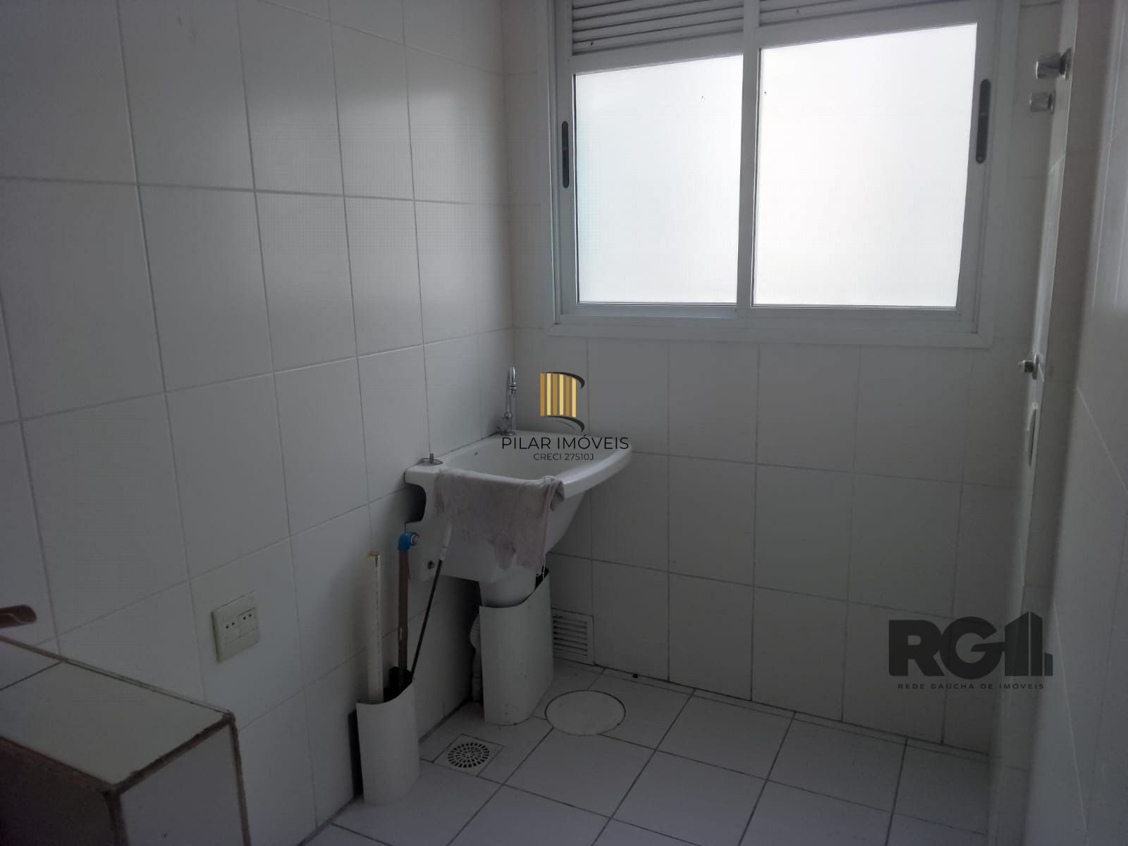 Apartamento para Venda - 79.75m², 3 dormitórios, sendo 1 suites, 1 vaga - Santo Antonio