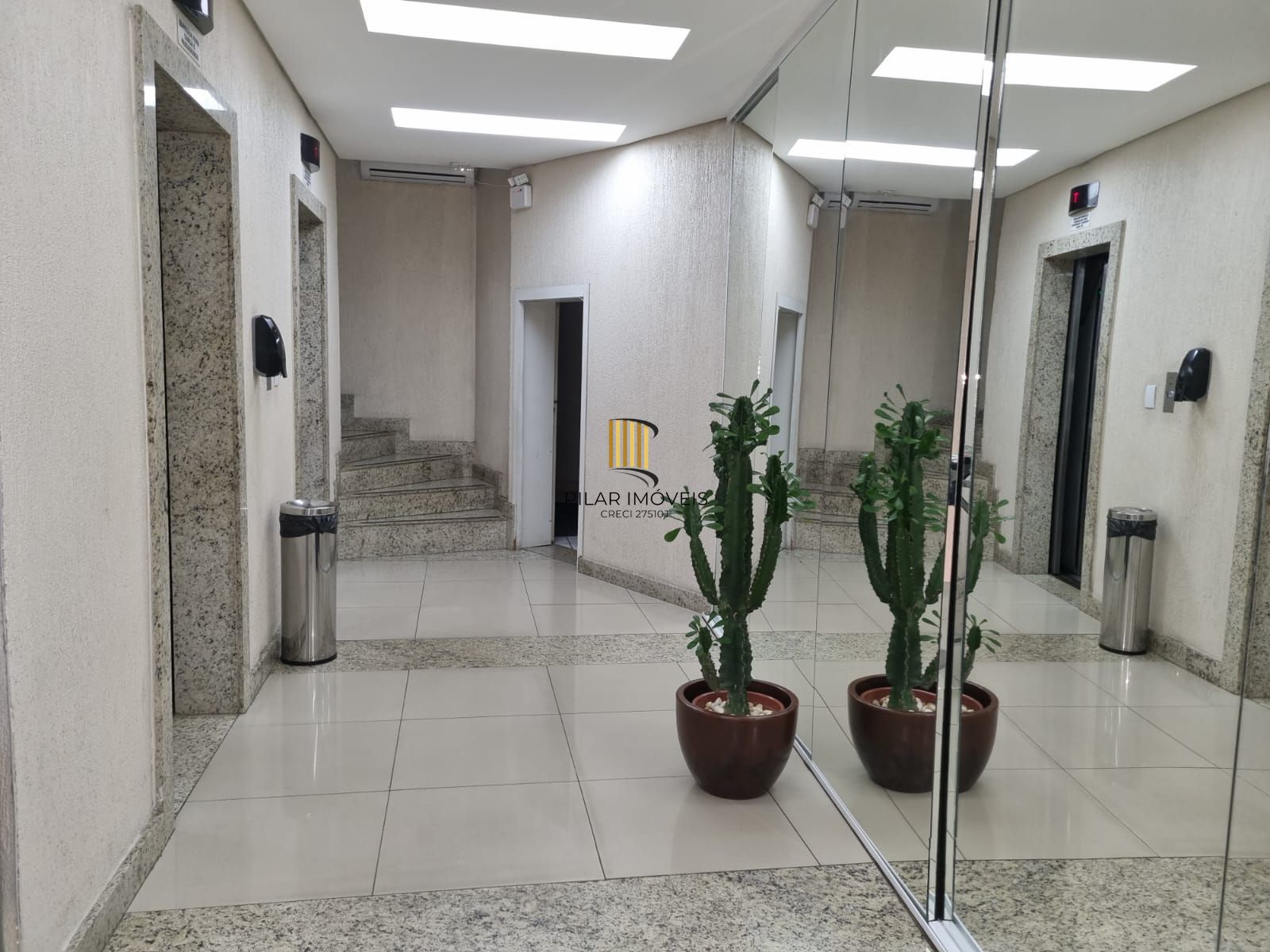Conjunto Comercial 2 dormitórios no bairro Floresta