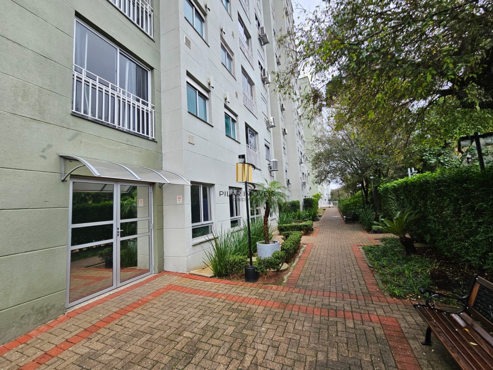 Apartamento para Venda - 51.25m², 2 dormitórios, sendo 1 suites, 1 vaga - Glória