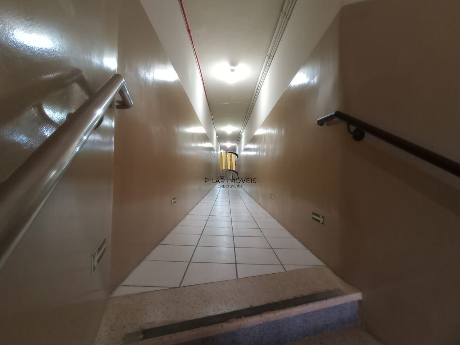 Apartamento 2 dormitórios no bairro Azenha