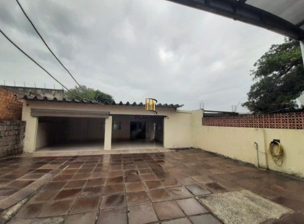 Casa 4 dormitórios no bairro Nonoai